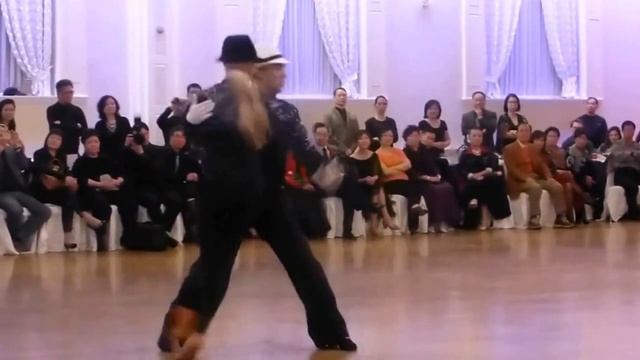 Бальные танцы Winson Tam Anastasia Novikova смотреть онлайн