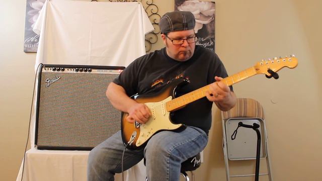 1969 Fender Bantam Bass Amp смотреть онлайн