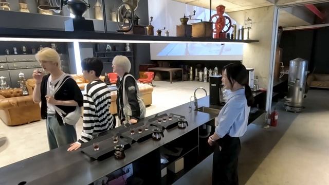 [Highlight] EPEX know how to enjoy their coffee｜TripstarGram Ep 7. Gangneung with EPEX смотреть онлайн