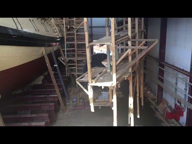 "Полтава" избавляется от лесов смотреть онлайн