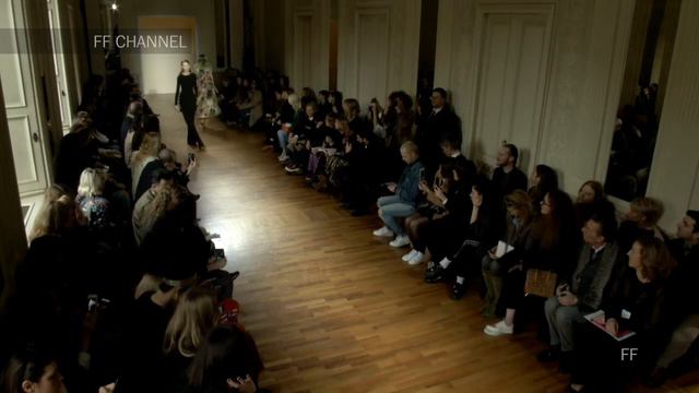 Blugirl | Fall Winter 2017/2018 Full Fashion Show | Exclusive смотреть онлайн