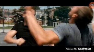 Парень защищает свою девушку 👏👏💕👹👹😎😎😎😎