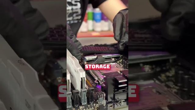 HE WANTED TO RETURN HIS GAMING PC! ?? смотреть онлайн