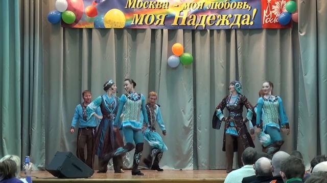 КАК НА ГОРКЕ - Фолк группа Ярмарка - ВЛАДИМИР ДЕВЯТОВ смотреть онлайн
