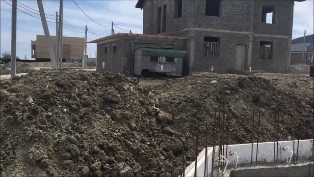 Строительство монолитного двухэтажного загородного дома из несъемной опалубки Техноблок часть 1 смотреть онлайн