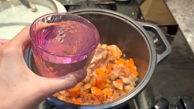 “Красная картошка” самый простой рецепт тущеной картошки с мясом! Быстро и вкусно! Всем советую! смотреть онлайн