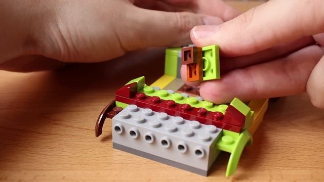 Lego Jurassic Park Abandoned Ford Explorer MOC смотреть онлайн