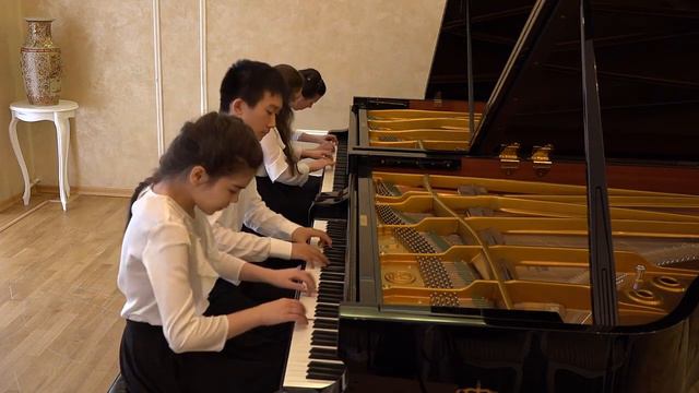 Квартет. Алтынай Кикенова, Хань Циван, Алина Московкина, Анита Мехяр смотреть онлайн