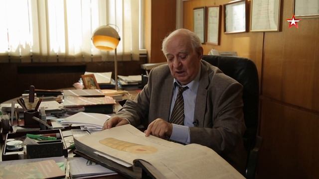 СССР. Знак качества с Гариком Сукачёвым. За витриной универмага. Смотрите 27 июня в 13:35 смотреть онлайн