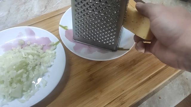 Простой завтрак, яичница с сыром смотреть онлайн