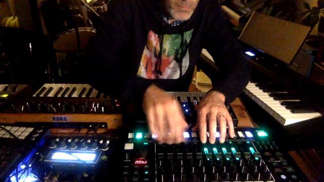 Hardware Jams weekend challenge - 👽 Alien Techno Banger jam 👽 смотреть онлайн