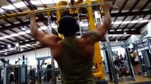 Тренировка спины. Упражнения на спину в тренажерном зале