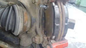 замена передних тормозных колодок на джили мк кросс