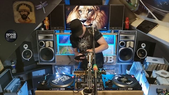 Dub Mix 31 - 1 hour Soundsystem Dub Tunes, Live from the Roots and Dub Attic, Rotterdam смотреть онлайн