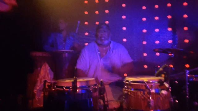 Afrobeat performance with Richard Olatunde Baker at Camden Assembly(2) смотреть онлайн