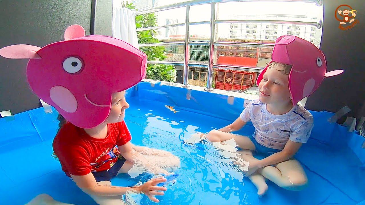Манкиту Диана и Даня делают бассейн на балконе. Дети и машинки. МанкиТайм Kids Show