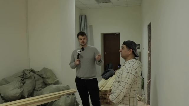 СТРОИМ ИЗ ГОРОДСКОЙ БАНИ СТУДИЮ ОЗВУЧКИ RED HEAD SOUND | СЕРИЯ 1 смотреть онлайн