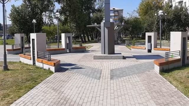 Сквер у часовни. смотреть онлайн