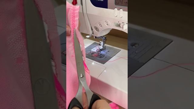 Лиф без косточек из ярко розовой сетки ? смотреть онлайн