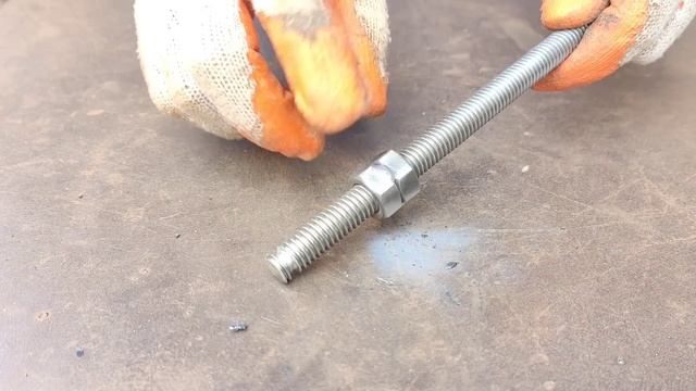 How to make a simple vise cheaply смотреть онлайн