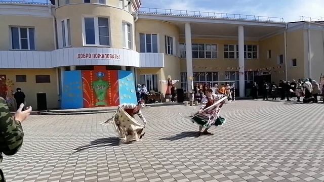 Казачий танец, Выродова Виктория и Шагзадян Доминика, Созвездие, Донское смотреть онлайн