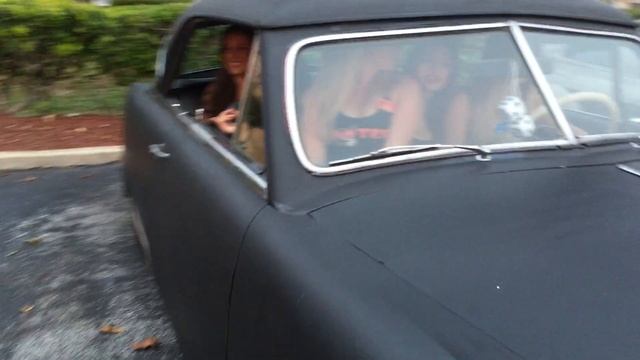 How many Hooters girls can fit in my 51 Ford Victoria? 6 смотреть онлайн
