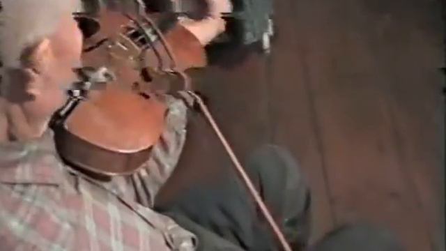 Вальс - Мушні (Waltz) смотреть онлайн