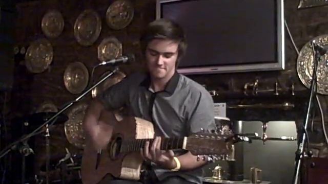 Liam Playing 12 string Swan Inn Open Mic Night смотреть онлайн