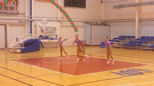 Сурикова Полина, Тикунова Лера, Фурик Катя. Трио.