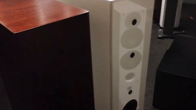 Monitor Audio Silver 300 G6 vs G5 Silver 8 speakers | Just for comparison смотреть онлайн