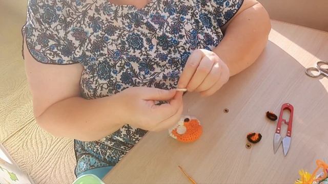 Сборка тигренка магнита на холодильник, брошки и брелка . смотреть онлайн