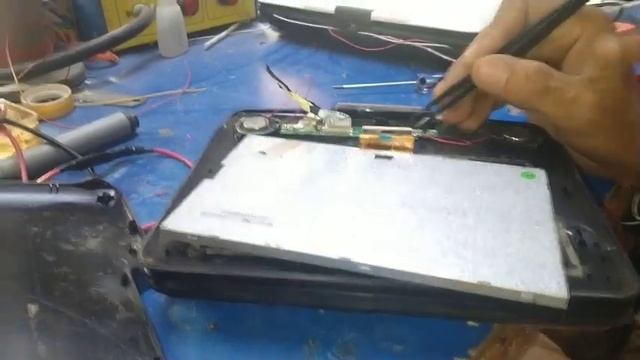 ?How To Repair Dvd lcd screen At home|portable dvd display problem solve смотреть онлайн