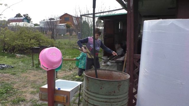 На даче Ч.1 смотреть онлайн