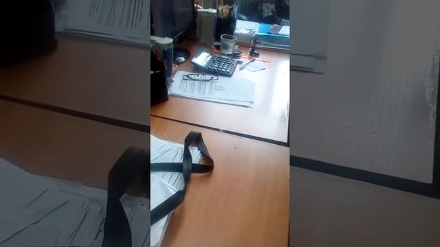 Колем недозревшую фисташку =) смотреть онлайн