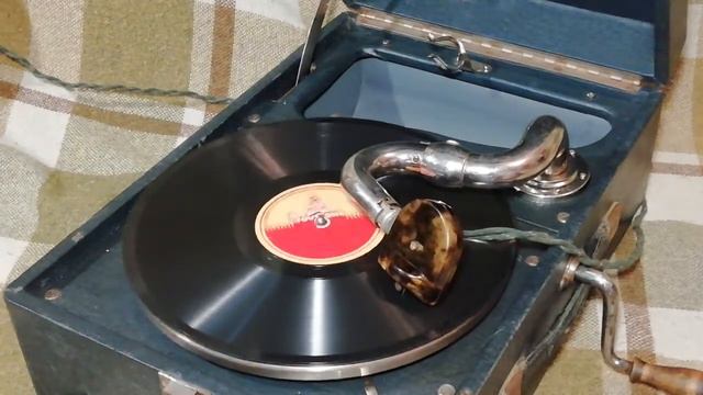 Довоенный патефонный электромагнитный адаптер ''ОТК Радист'' 1933г. смотреть онлайн