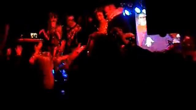 leslie hall gem sweaters naming of the sweaters смотреть онлайн