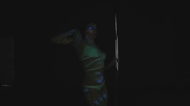 яркий дерзкий безумный хаос смотреть онлайн