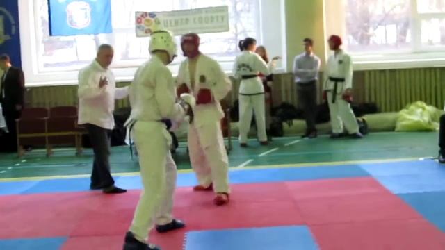 Кубок Ратоборец—2015, Максим Кравчук — Андрей Косолапов, 18+, до 71 кг (раунд 2-1) смотреть онлайн