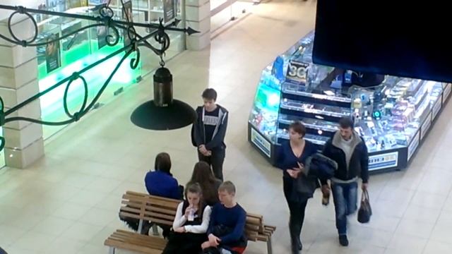 ПРАНК. ПУСТОЙ ВЗГЛЯД В ТОРГОВОМ ЦЕНТРЕ [ВКУСНЫЕ СУШИ] смотреть онлайн
