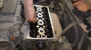 Дым из выхлопной, замена маслосъёмных колпачков VOLKSWAGEN POLO