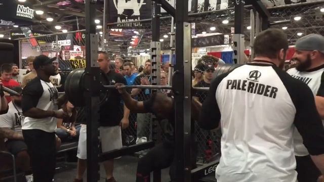 Kevin OAK | 800 Lb (362 Kg) Squat NO Knee Wraps | Animal Ca смотреть онлайн
