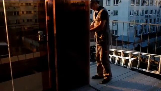 Безрамное остекление террасы на крыше таунхауса смотреть онлайн