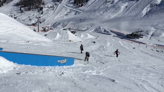 Season Edit at Vans Penken Park by Julian Frontull смотреть онлайн