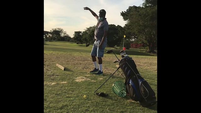 How to get rid of official presidential golf balls once used by Donald Trump смотреть онлайн