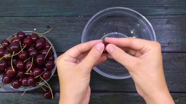 Вареники с ВИШНЕЙ // dumplings with cherries // Kristen Halifardy смотреть онлайн