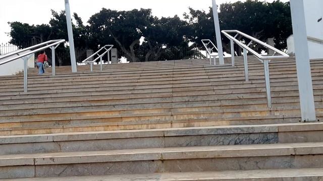 The National Library of the Kingdom of Morocco المكتبة الوطنية للمملكة المغربية : لماذا الفرنسية ؟؟ смотреть онлайн