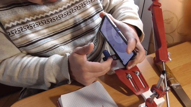 Правильное выставление угла заточки ножа со спусками от обуха на точилке ЖУК смотреть онлайн
