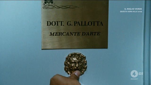 Паоло Вилладжо в комедии "Выигрыш в Новогоднюю лотерею" (Ho vinto la lotteria di Capodanno) Италия смотреть онлайн