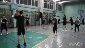 Фрагмент урока физической культуры по теме "Баскетбол", 10 класс.