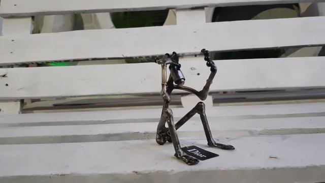 Статуэтки из автозапчастей и металлолома смотреть онлайн